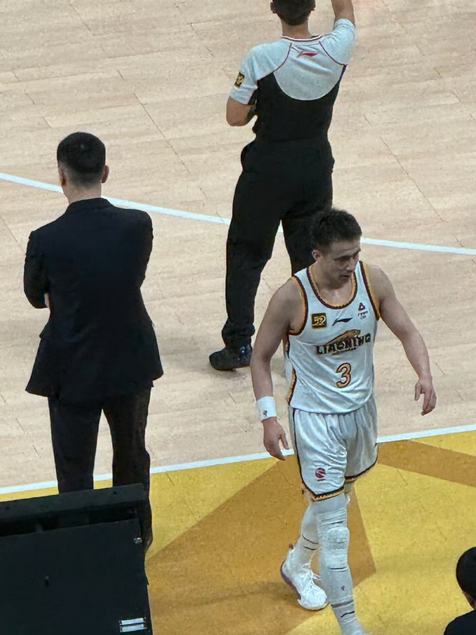 CBA常规赛今晚走向成谜,多伦多猛龙临场应变,压力陡增,身体对抗强度拉满的简单介绍 CBA常规赛今晚走向成谜,多伦多猛龙临场应变,压力陡增,身体对抗强度拉满的简单介绍