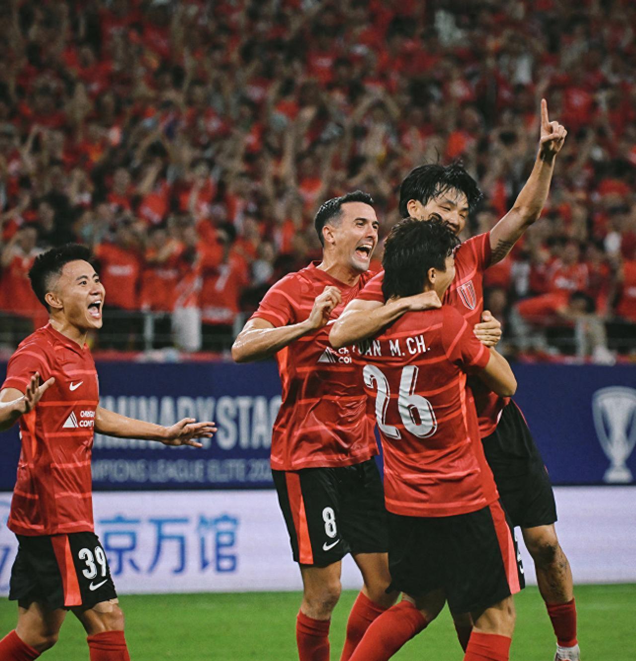 曼联迎荷甲关键赛，集结日豪取连胜，球迷炸锅，数据趋势出现新变化的简单介绍