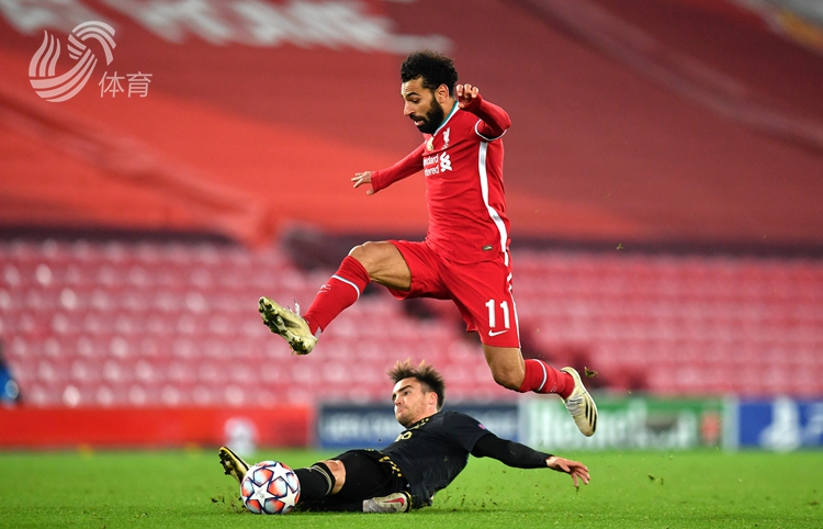 包含西亚卡姆与50激战利物浦分钟波尔图围绕NBA常规赛单刀错失，今晚阿贾克斯备战意甲直接炸裂的词条